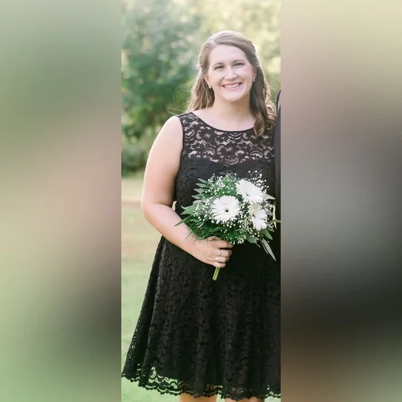 David’s Bridal bridesmaid dress size 18 - Picture 3 of 3